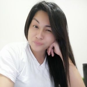 Meet your Posher, Adrenee